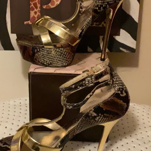 SHOEDAZZLE Jocasta Python Print Platform Heels size 6 - Picture 2 of 6